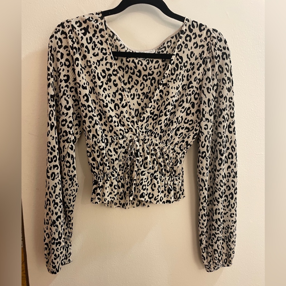 Zara leopard long sleeve blouse